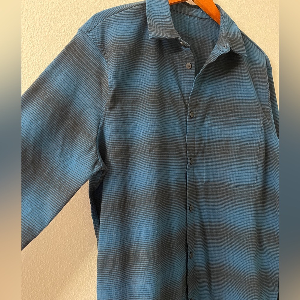 LIKE NEW Lululemon Commission Button up Plaid Flannel Shirt
